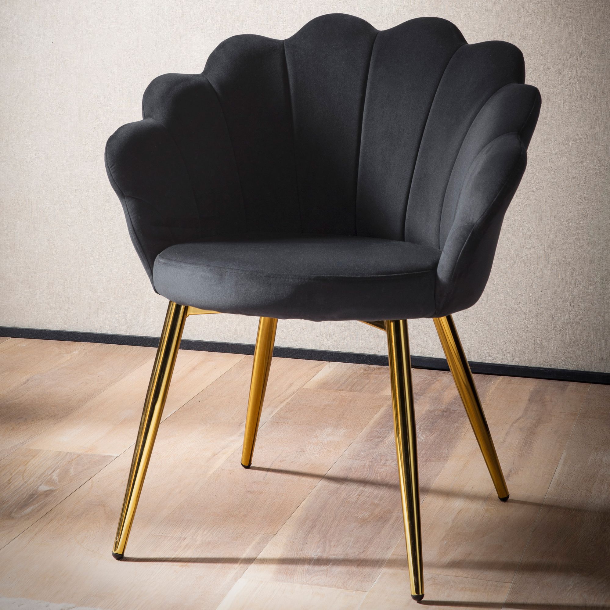 Tulip Dining Chair Black Velvet | Gold Legs | 47.5x80x53 cm